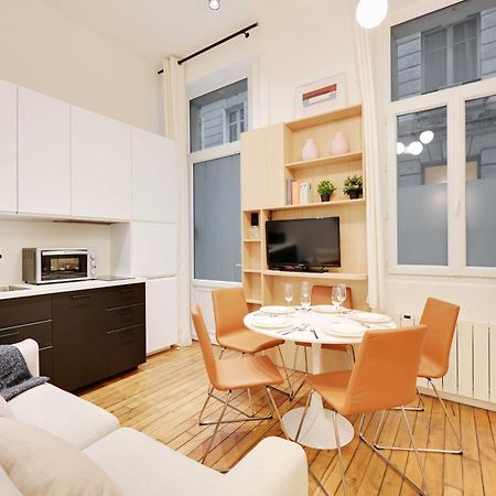 Beautiful Apt -1Br-4P- Tour Eiffel - Invalides Paris Luaran gambar