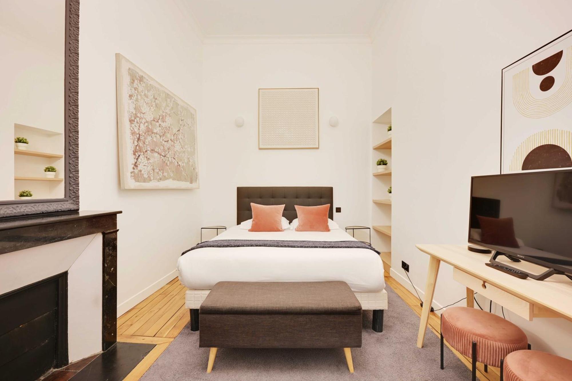 Beautiful Apt -1Br-4P- Tour Eiffel - Invalides Paris Luaran gambar